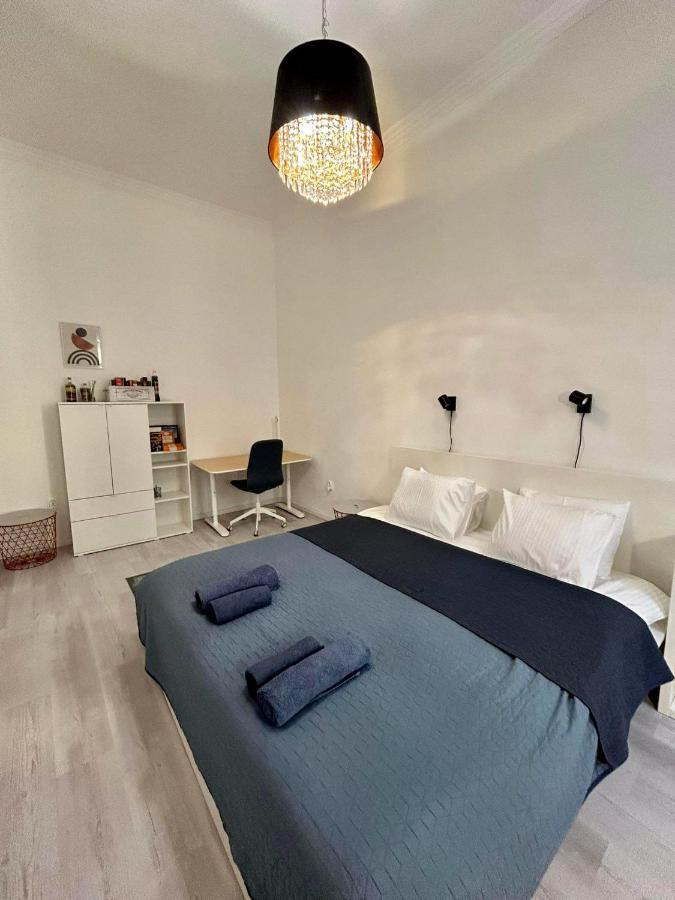 Apartman 3-br Flat In Jewish Quarter *